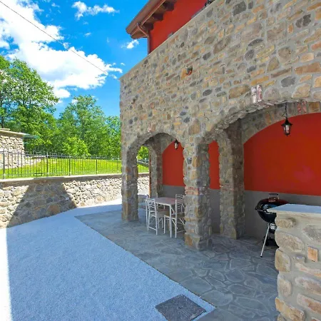 Castello Della Mugazzengru Coronata By Interhome *